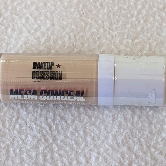 Makeup Revolution Makeup Mega Conceal 3 Long Wear Concealer With